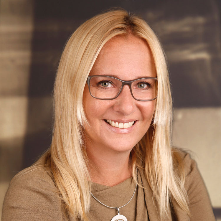 Mag. Dr. Caroline Weberhofer